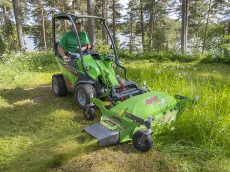 avant 200 nakladač kosenie trávy avant 200 nakladač kosenie trávy
