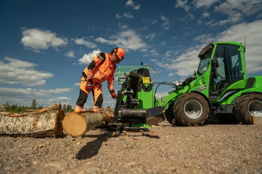 avant-klbovy-nakladac-seria-700