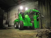 hydraulické kladivo pri búracích prácach betónu